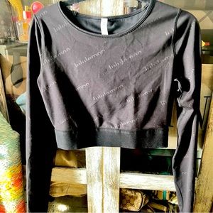 Lululemon crop top
